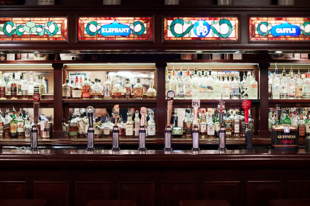 Elephant & Castle - Central Loop | Chicago